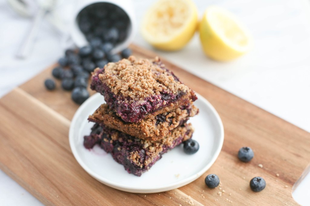 Blueberry Lemon Crumble Bars